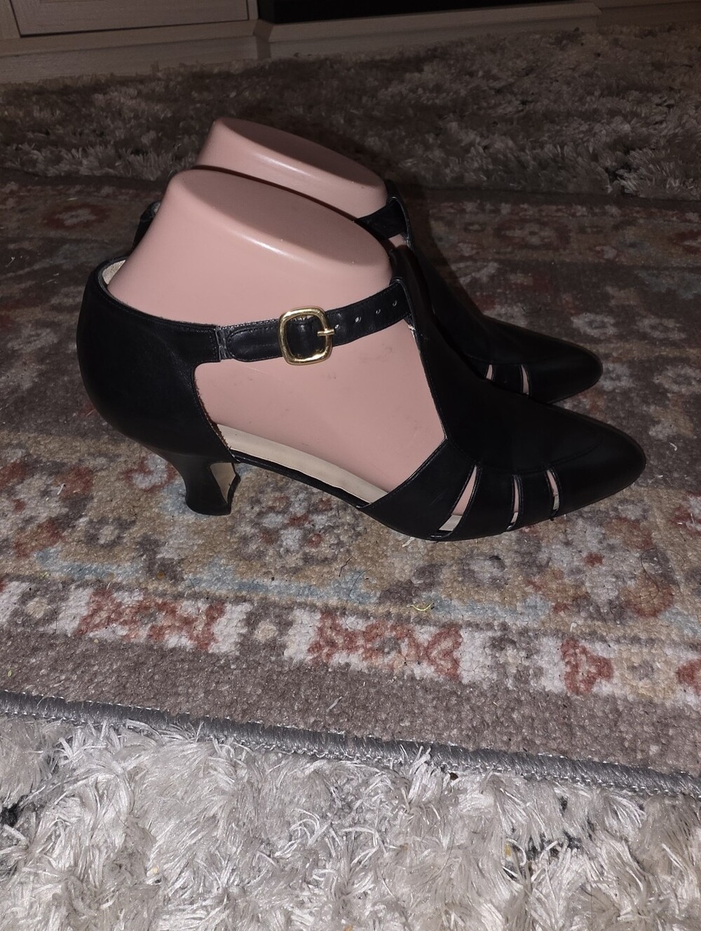 BALLY Super Cute Strappy Heels Black Leather Size 7 Pre-owned - Picture 2 of 6